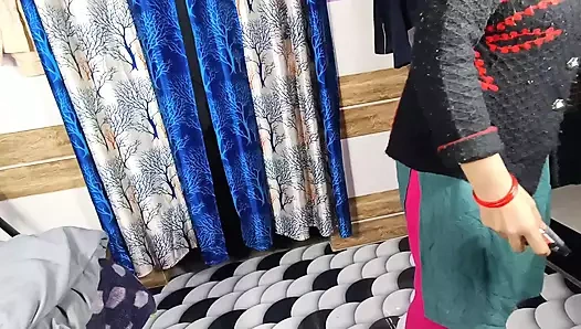 Kayınbiraderi turdan döndükten sonra kayınbiraderi için prezervatif hediye ediyor