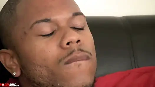 Sir Stackz o yarağı sikiyor