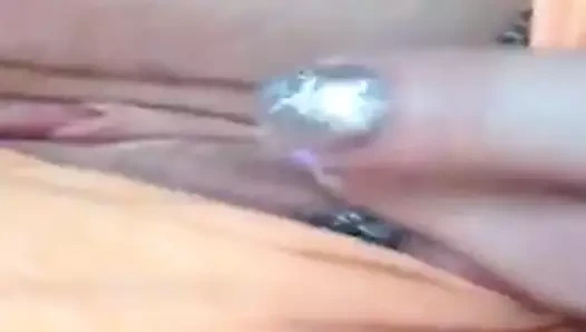 Jamie yayılıyor ona ıslak kedi