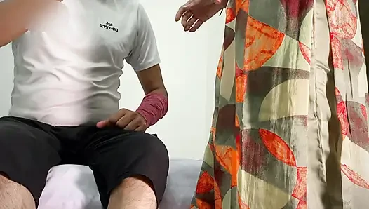 Hintli köylü kadın Sarpanch'ı eve çağırdı ve onunla seks yaptı