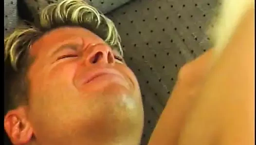 Porno sürtük ile dev testiler dövülerek