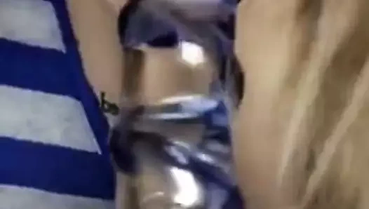 kızım gösteriş yapıyor