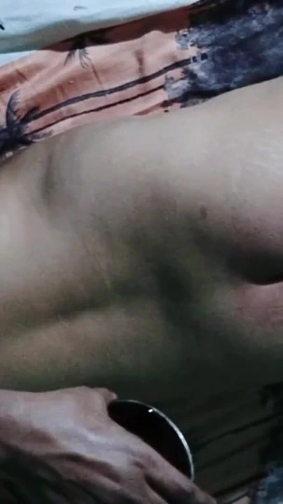 Hintli erkek arkadaş tarafından gerçek masaj | Klip 2