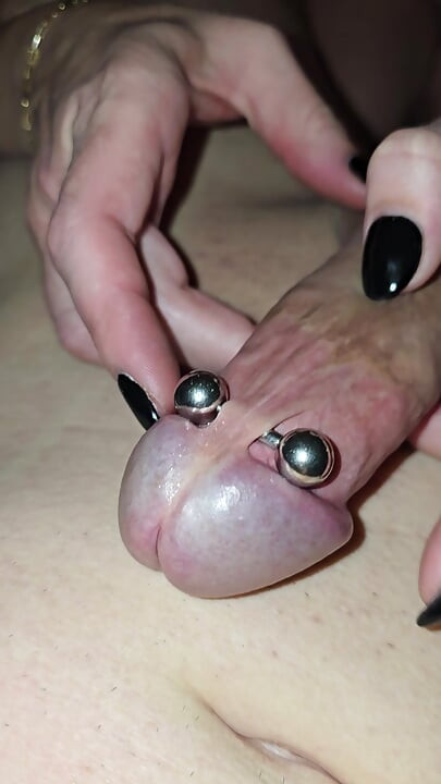 Gerçek ateşli amatör orta yaşlı seksi kadın kristal camdan büyük boşalma