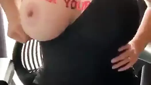 Komşu milf'ten mesaj. yapacak mısın?