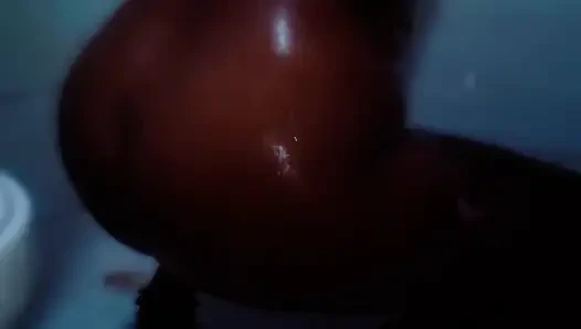 Lil latin duş gösterisi sLo-mo