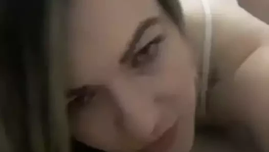 Gata caiu na net transando com seu namorado