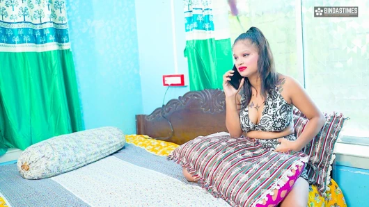 Hintli azgın üvey kız kardeş arkadaşı üvey erkek kardeşiyle birlikte çok sikiliyor (tam film)