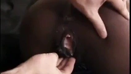 Kara delik iyi beyaz çıktı