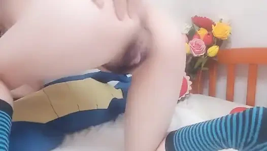 Seksi vücutlu tam nake hana sikişiyor