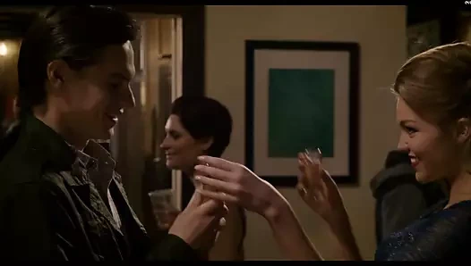 Lily Simmons, izci taylor-compton - "kirli yalanlar"