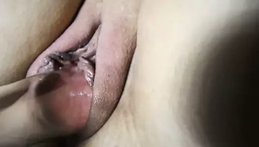 Bir çiçekle ağzımı aç beni içeride gör