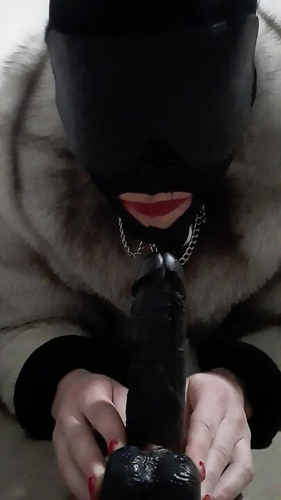 Fur esaret korkak çaresiz için yapay penis oral seks pov