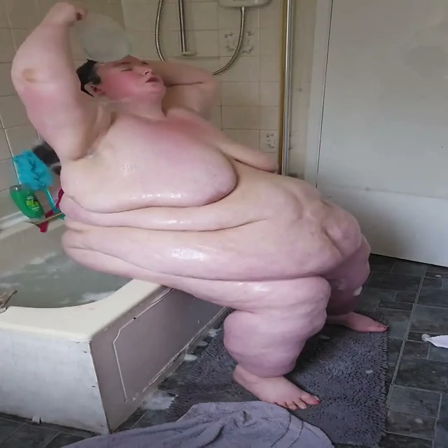 Ssbbw banyoda banyo yapamıyor bölüm 2
