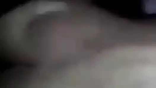 Iraklı köpek çığlık atıyor ve inliyor