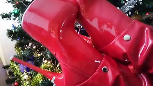 Bayan l yüksek topuklu kırmızı seksi çizmeler.