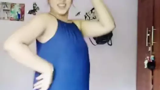 Bölünme tiktok çıplak göğüsler 1
