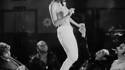 Derili kız kardeşlerden Pat barrington (1969)