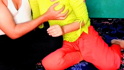 Bengali seksi eş becerdin ile ona erkek arkadaş