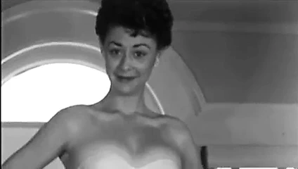 Lezzetli nostaljik sürtük pixie starr çorapla azdırıyor