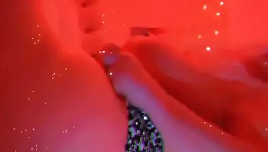 Yatma zamanı için doğum günü kıyafetleri mi?