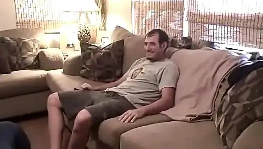 Sexxy Brandon: kanepe şenlik