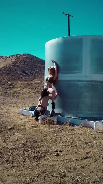 Jayme Langford ve Raven Rockette yakın bir ilişki içinde