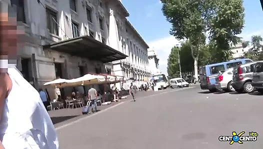 Morena taksi taksisiyle, Daiana Caxxi'ye biniyor (tam centoxcento filmi)