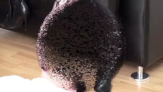 Naylon ayaklar yeni çizmeler