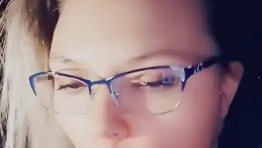 Çalışırken yarağını emiyor, emmeli ve çalışmalı