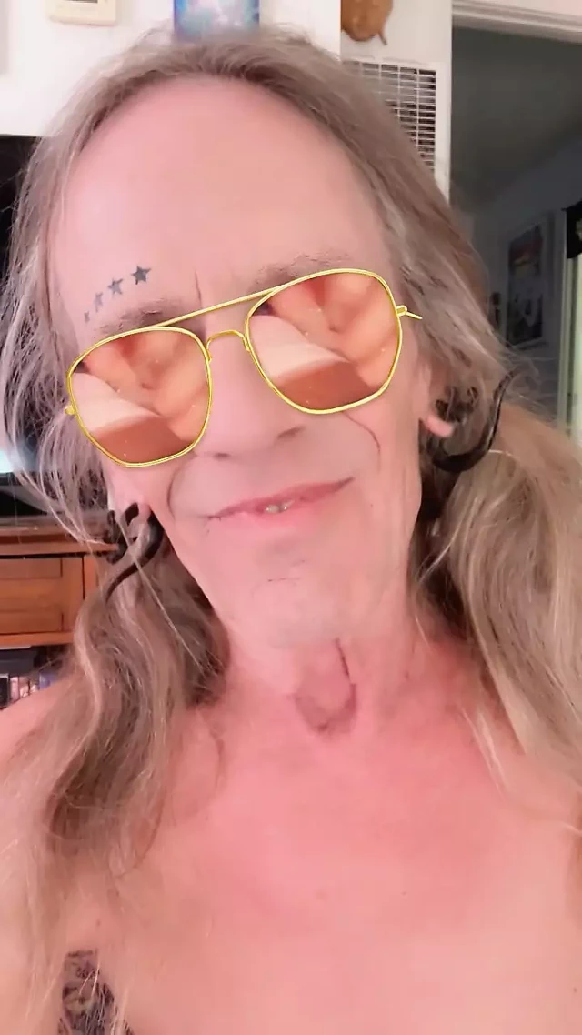 BBBlondie izlemeyi seviyor