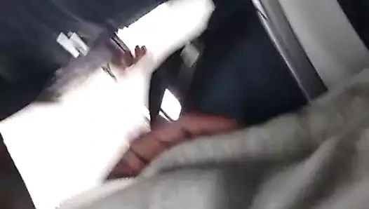 Sarı pantolon dokunuşu