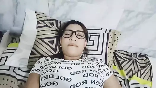 Büyük memeli esmer karım akşam yemeğini pişiriyor ve sonra o kahverengi kıçını büyük horozumla becermeye gidiyor – new york birliği