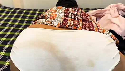 Büyük götlü Arap ateşli teyze canlı şov!