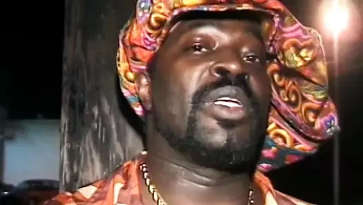 kinky sürtük içinde özgürlük kostüm alır onu kıçını fucked tarafından adam