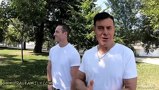 18 yaşındaki mutlu lilly bella tabu oyunu tic raptiye toynağı - ahlaksız aile