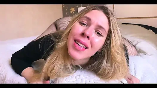 Erkek arkadaşım için. Bunu izlemelisiniz! - Pawg utangaç adam gavat erkek arkadaşı için kamerada onu sikiyor.