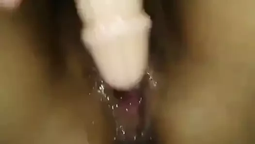 Tante masturbasi pakai yapay penis gede sampai fışkırtma