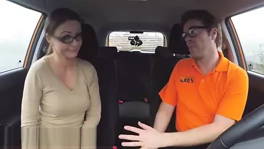 Sıcak öğrenci onu kedi içinde eğitmenler büyük horoz ihtiyaçlar