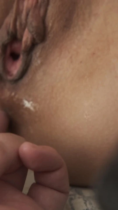 Orta yaşlı seksi kadın hikayesi.aile sırları 3 üvey annenin sıkı delikleri | Klip 3