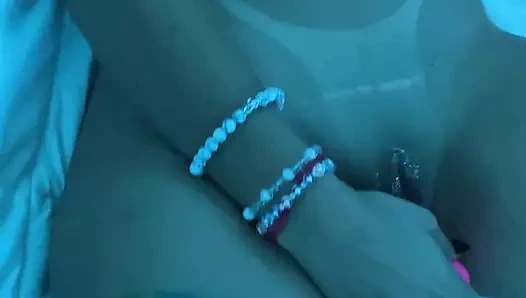 Önce dildo sonra büyük bir yarak!