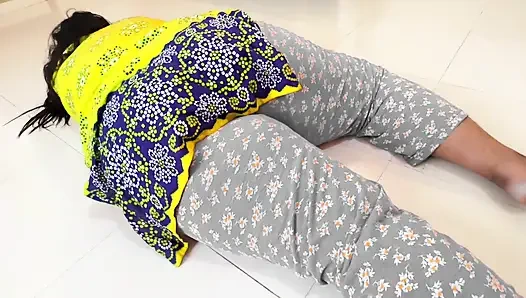 Tamil büyük götlü 19 yaşındaki seksi üvey kız kardeş Pencaplı st... Odasında dinlenirken rother - anal boşalma (bölüm-4)