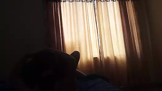 Kiliseden yeni bir kızla her gün seks yapıyorum, erkek arkadaşı dua ettiğimizi düşünüyor