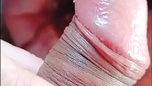 Sabrina deliği ağzına alıyor ve tüm dölleri yutuyor