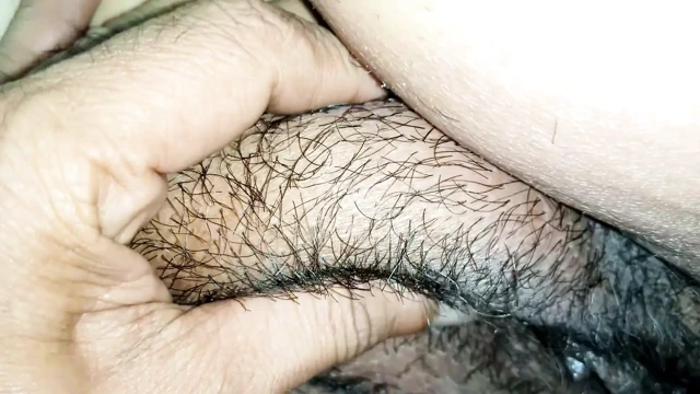 Hintli müslüman kız arkadaşla prezervatifsiz anal seks