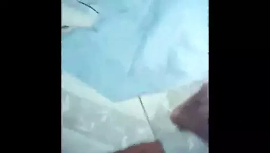 Koca at iş ve onun milf eş olduğunu binicilik üzerinde bir siyah çük