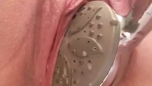 Bucketcunt yapım aşamasında