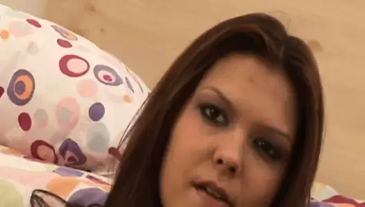 bebeğim oynar ile ona doğal göğüsleri