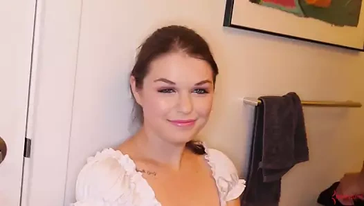 Bdsm sürtük içme işemek ve yeme kedi