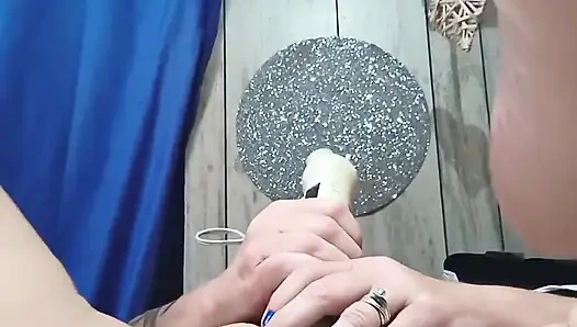 Azgın kaltak edepsiz ihtiyaçlarını memnun etmek için 3 kullanıyor